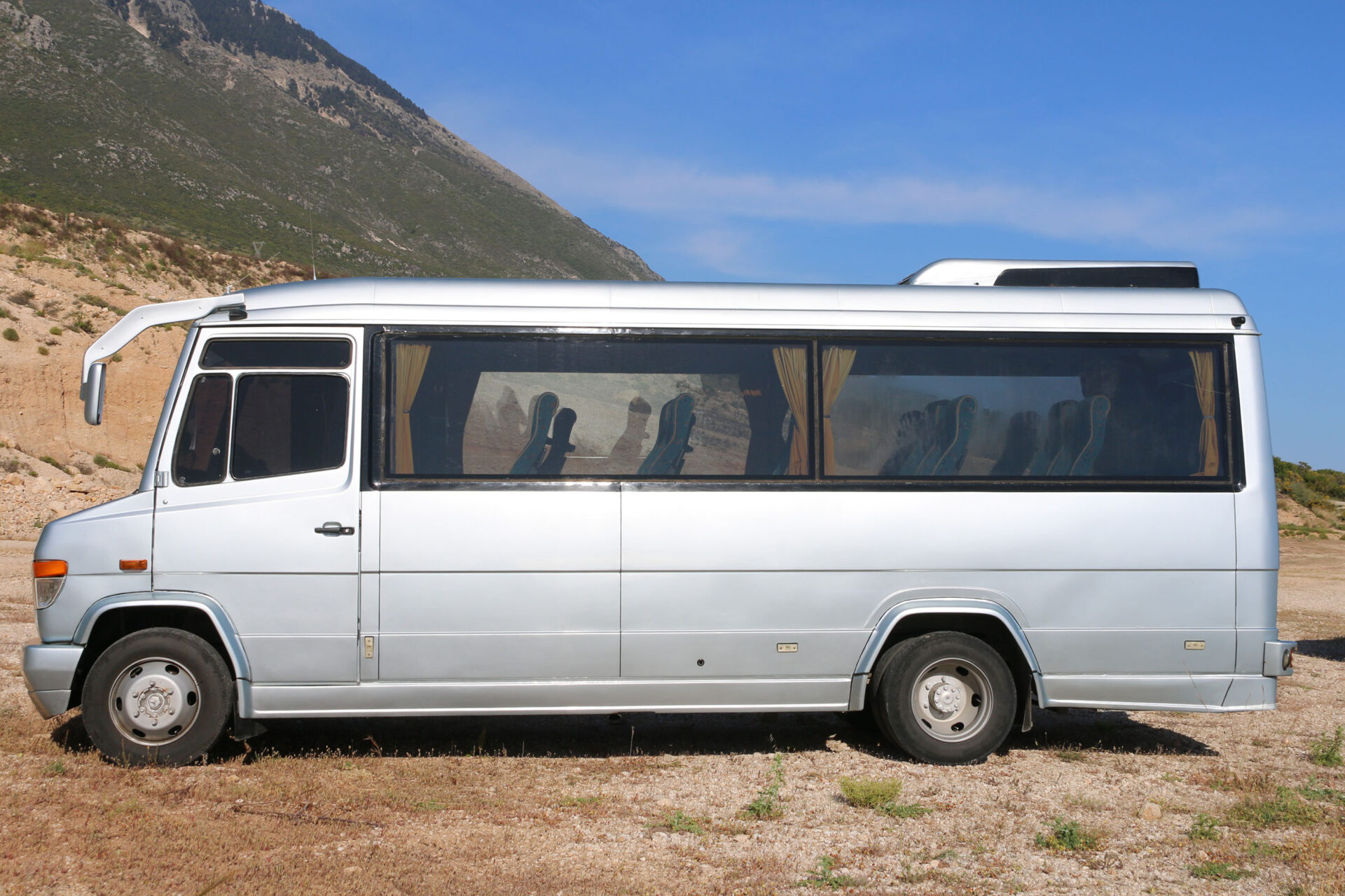 Mercedes Mini Bus