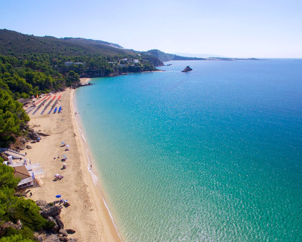 Makris Gialos Beach
